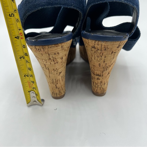 Charles David Women Blue Wedge Sandal US 8.5 - Picture 8 of 14